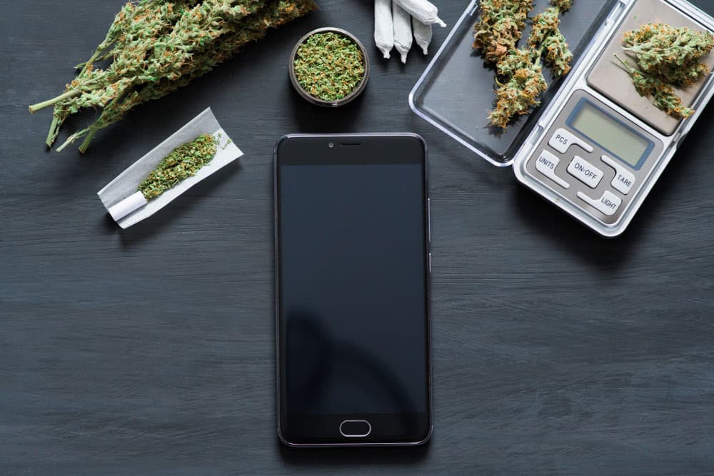 Top 5 Reasons is Better to Buy cannabis Online | Green Society Canada